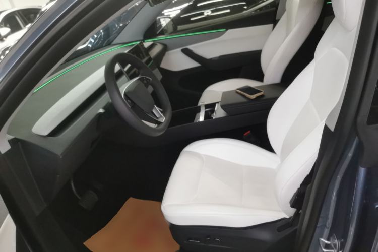 Used Tesla Model Y 2025 Rear-Wheel-Drive Version
