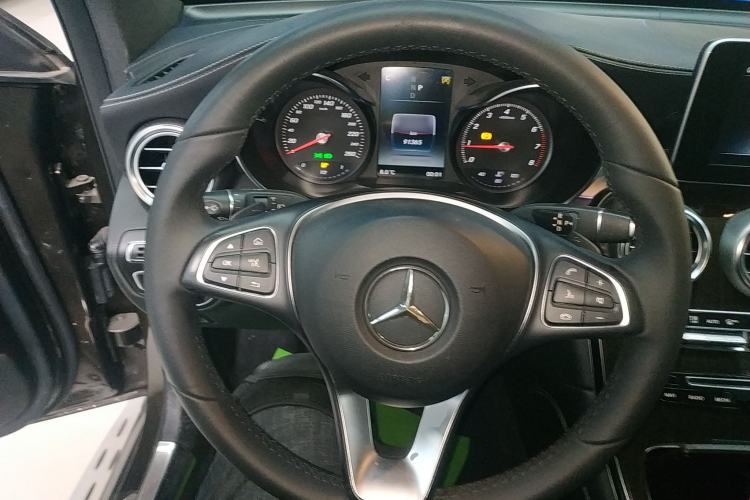 Used Mercedes-Benz GLC 2016 GLC 260 4MATIC Dynamic Edition
