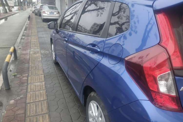 Used Honda Fit 2018 1.5L CVT Comfort Sunroof Version
