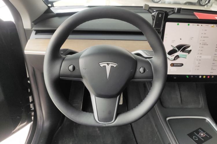 Used Tesla Model Y 2022 Rear-Wheel-Drive Version
