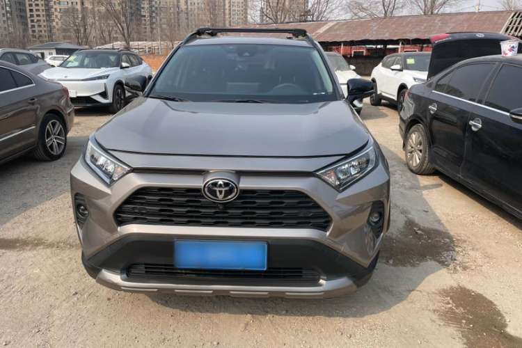 Used Toyota RAV4 2022 2.0L CVT 4x4 Style Plus Edition
