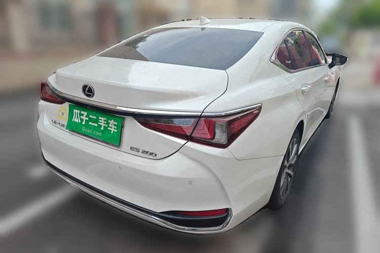 Used Lexus ES 2018 200 Excellence Edition China VI Standard
