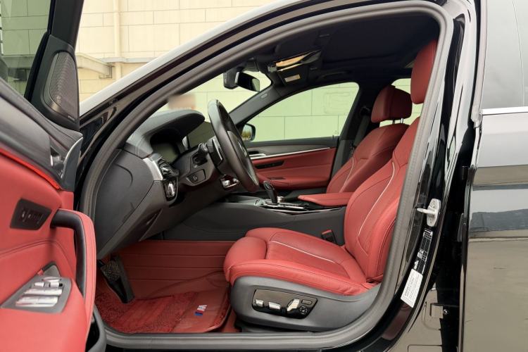 Used BMW 5 Series 2023 530Li Luxury Edition M Sport Package
