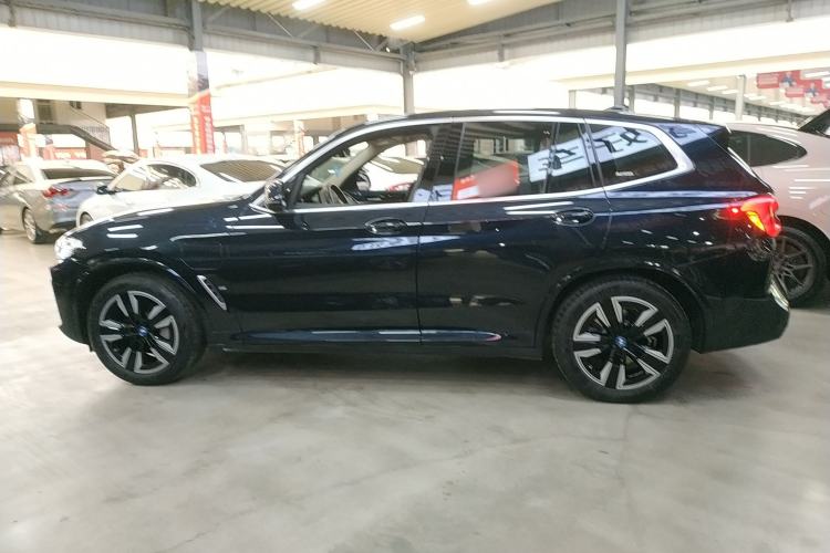Used BMW iX3 2022 Leading Model
