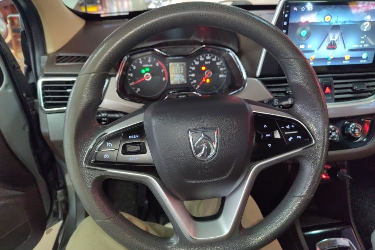 Used Baojun 310W 2017 1.5L Manual Fashion Edition China VI