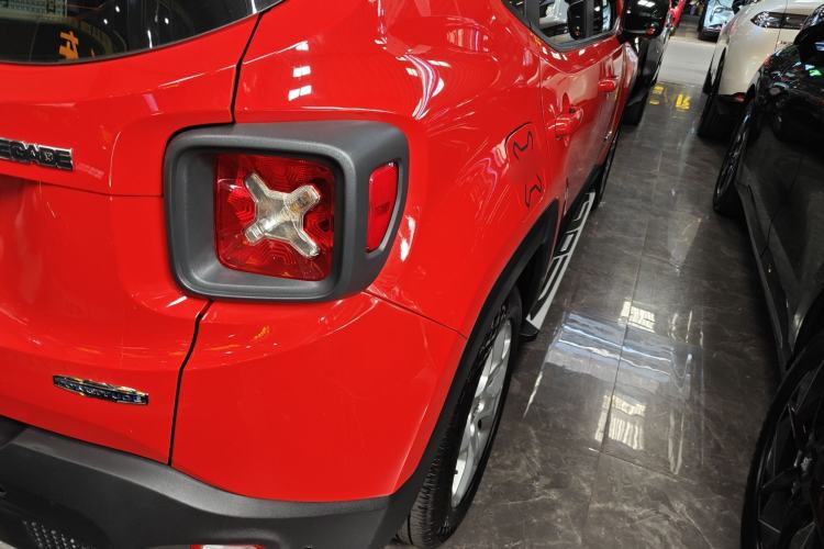 Used  Renegade 2017 180T Automatic Jingneng Edition
