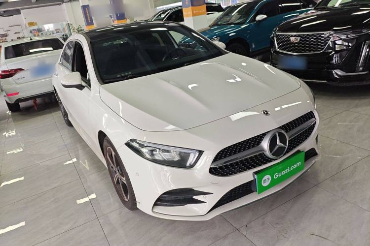 Used Mercedes-Benz A-Class 2022 Revised Version A 200 L Sport Sedan Fashionable Style
