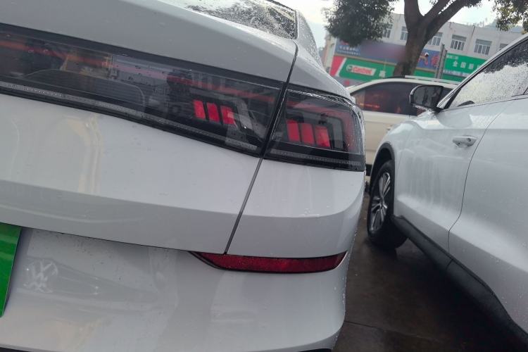 Used Volkswagen Lamando 2024 Lavida L 280TSI DSG Cool & Spicy Edition
