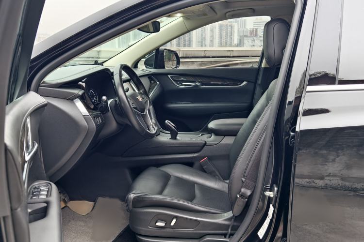 Used Cadillac XT5 2018 25T Luxury Model