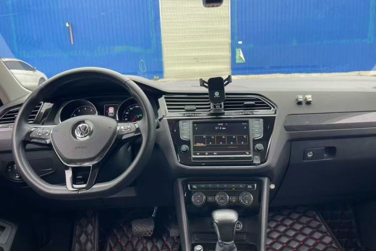 Used Volkswagen Tiguan L 2017 330TSI Automatic Two-Wheel Drive Flagship Edition
