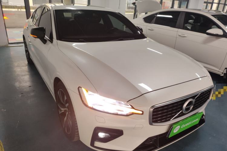 Used Volvo S60 2020 T5 Zhiya Sport Edition
