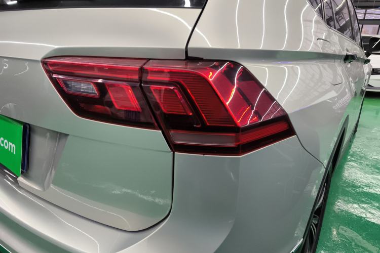 Used Volkswagen Tiguan L 2019 Updated Version 330TSI Automatic Two-Wheel Drive Panoramic Comfort Edition China VI Standard