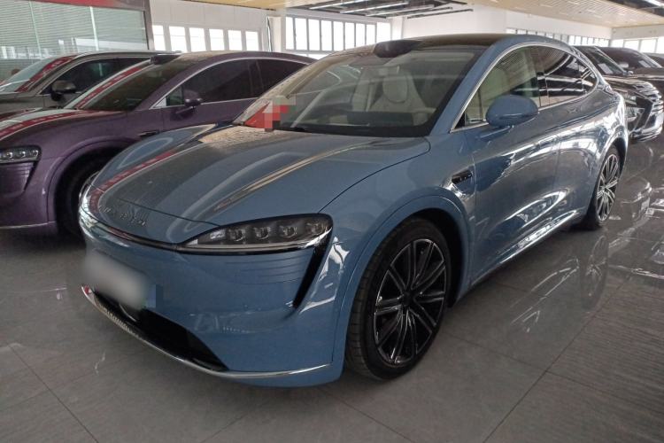 Used Hima Luxeed R7 2024 All-Electric 667 km Max
