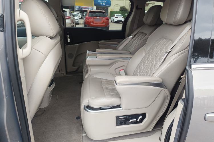 Used Buick GL8 2018 28T Comfort Model China VI Standard