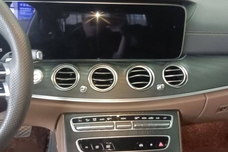 Used Mercedes-Benz E-Class 2022 Revised Version E 300 L Sport Luxury Edition
