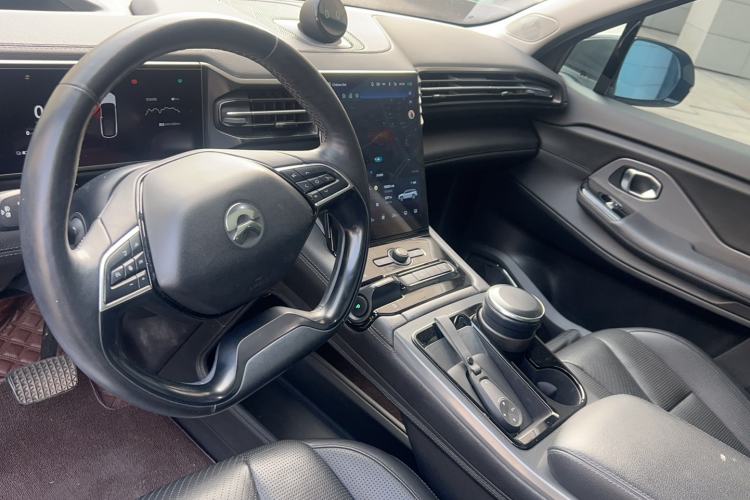 Used Nio ES8 2018 355 km Base Version 6-Seater Edition