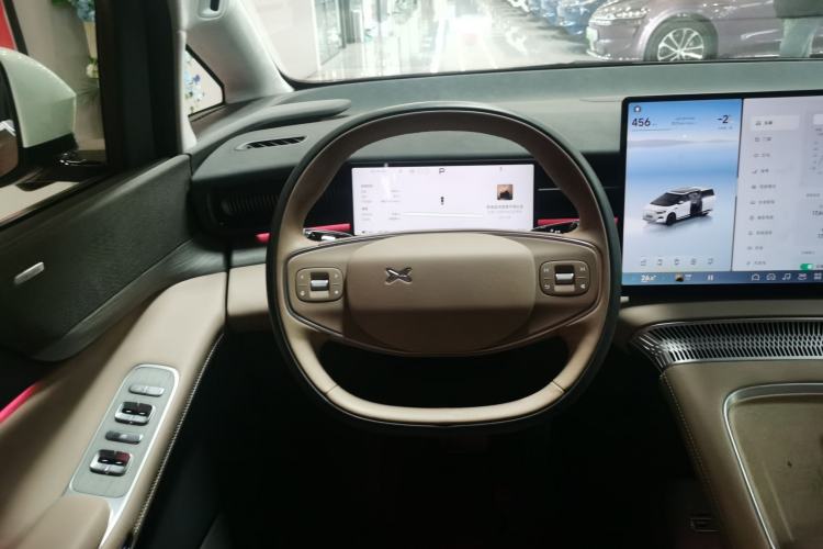 Used XPeng X9 2025 740 Ultra-Long Range Max
