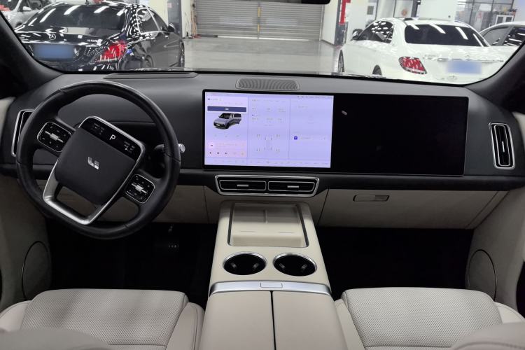 Used Li Auto L9 2022 Max model
