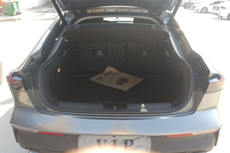 Used Changan UNI-V iDD 2023 Zhidian iDD 1.5T 113km Smart & Fun Version (Rapid Edition)
