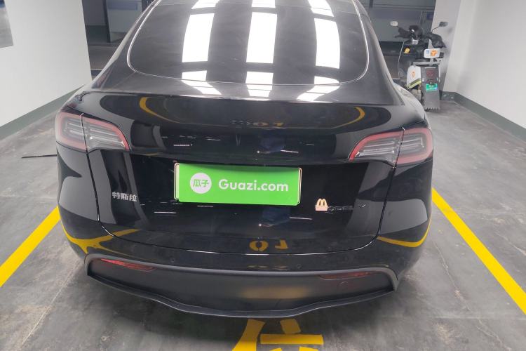 Used Tesla Model Y 2023 Rear-Wheel-Drive Version
