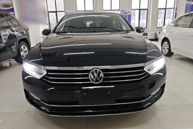 Used Volkswagen Magotan 2019 330TSI DSG Leading Model China VI Standard
