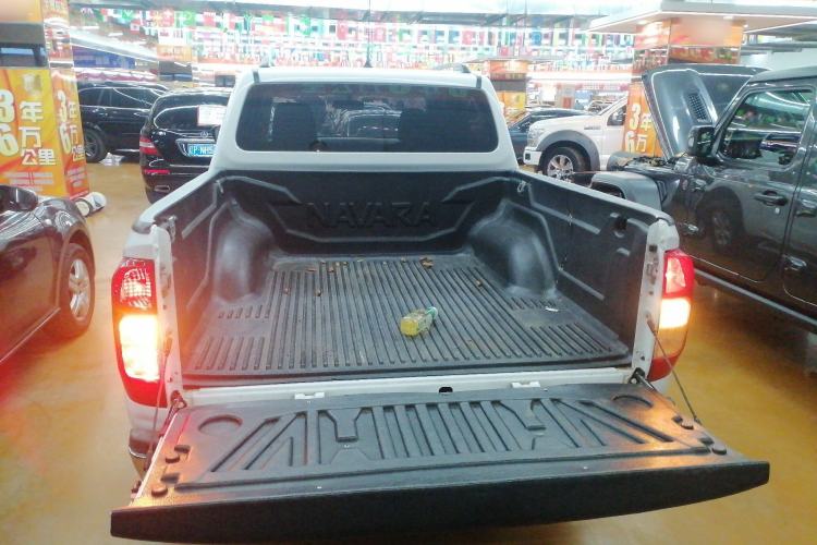 Used Nissan Navara 2017 2.5L Automatic 2WD Luxury Edition QR25