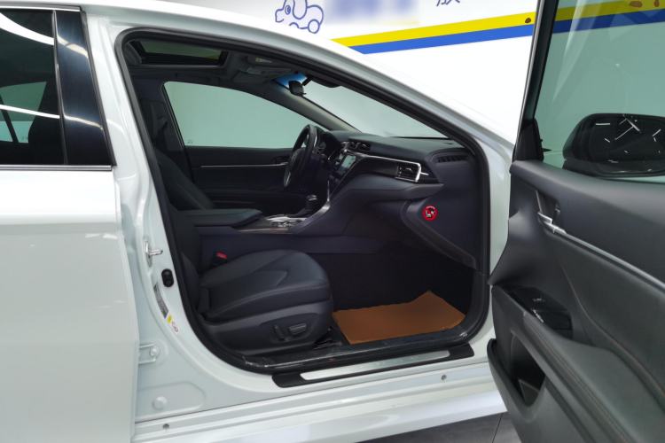 Used Toyota Camry 2018 2.0G Luxury Edition