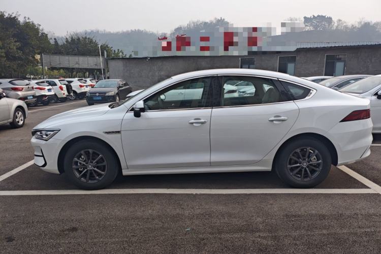 Used BYD Qin PLUS 2021 EV 400KM Leading Comfort Edition