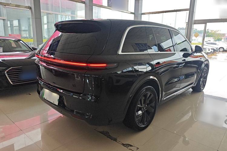 Used Li Auto L8 2023 Pro Model
