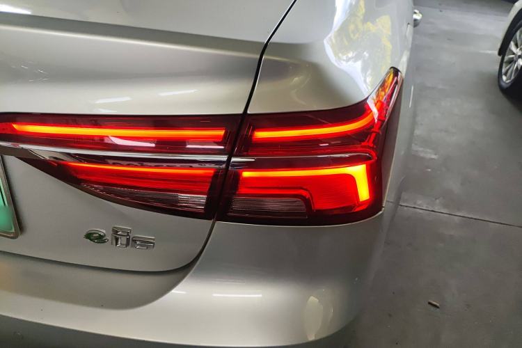 Used Roewe i6 New Energy 2017 45T Hybrid Connect & Smart Enjoyment Edition
