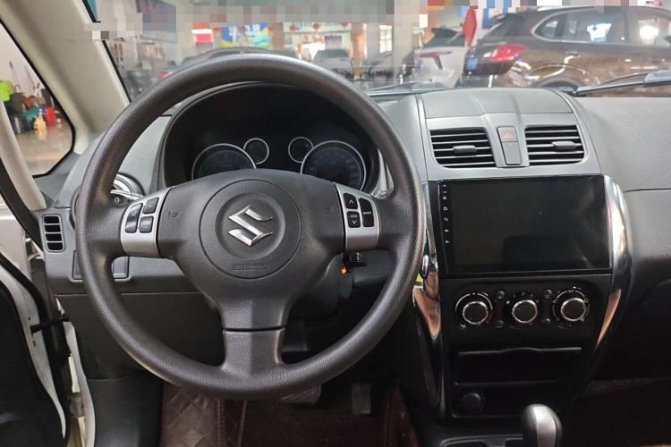 Used Suzuki SX4 2016 1.6L Automatic Classic Edition
