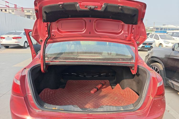 Used Dongfeng Aeolus L60 2015 1.8L Manual New Enjoyment Version