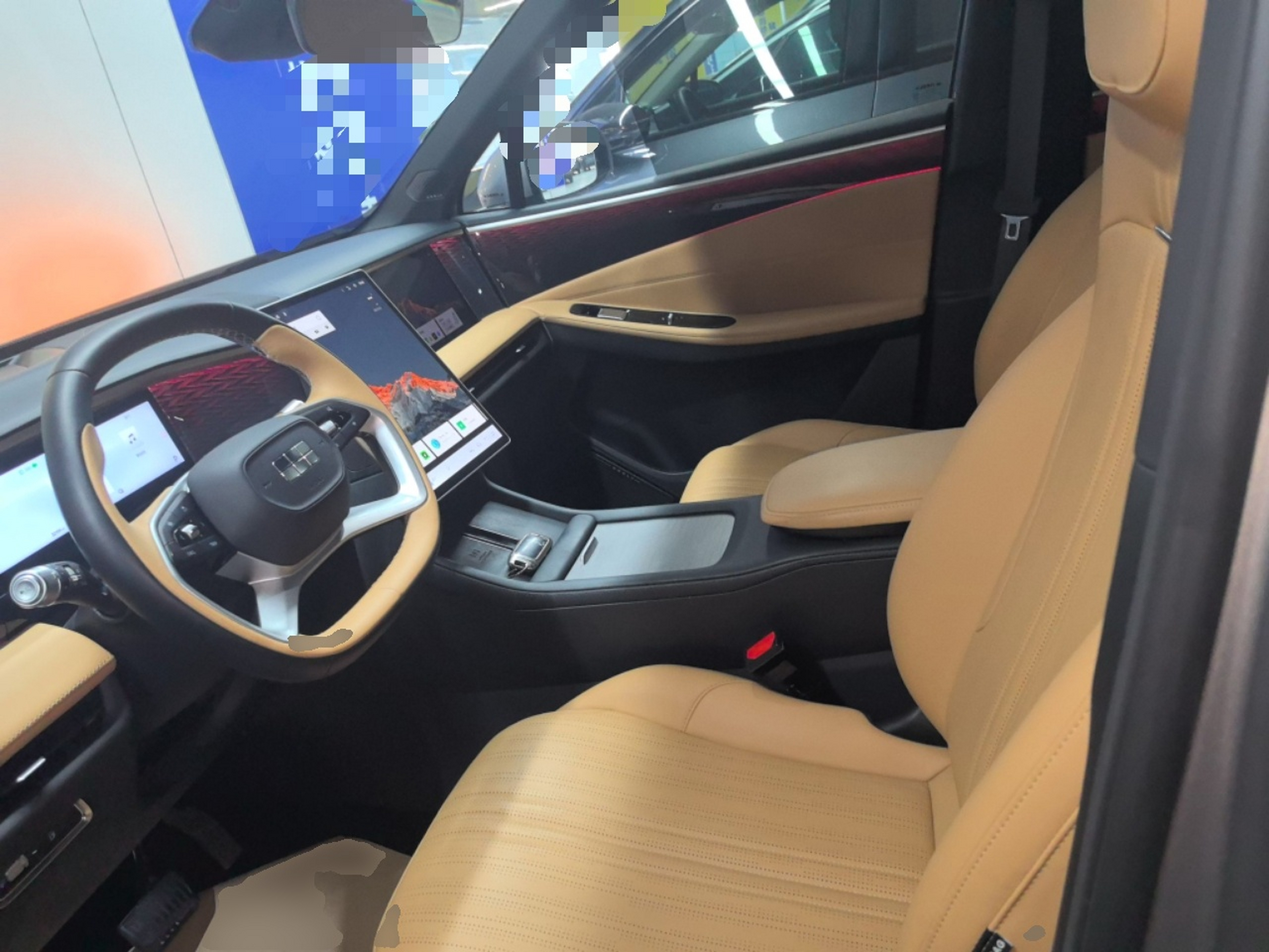 المقاعد الأمامية داخل السيارة