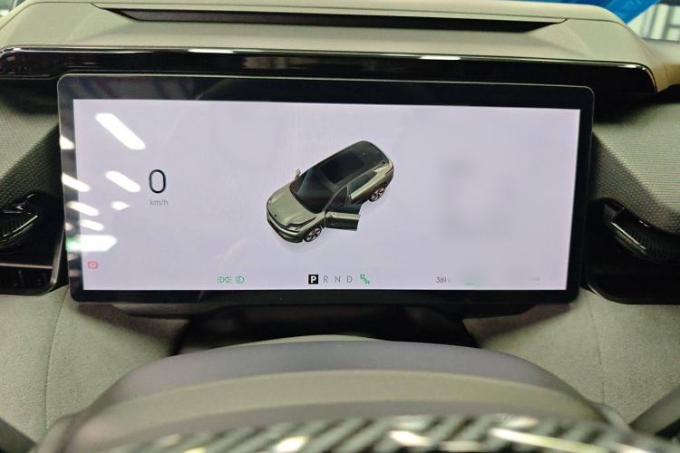 Used Lynk & Co 08 EM-P 2023 120km Long-Range Halo
