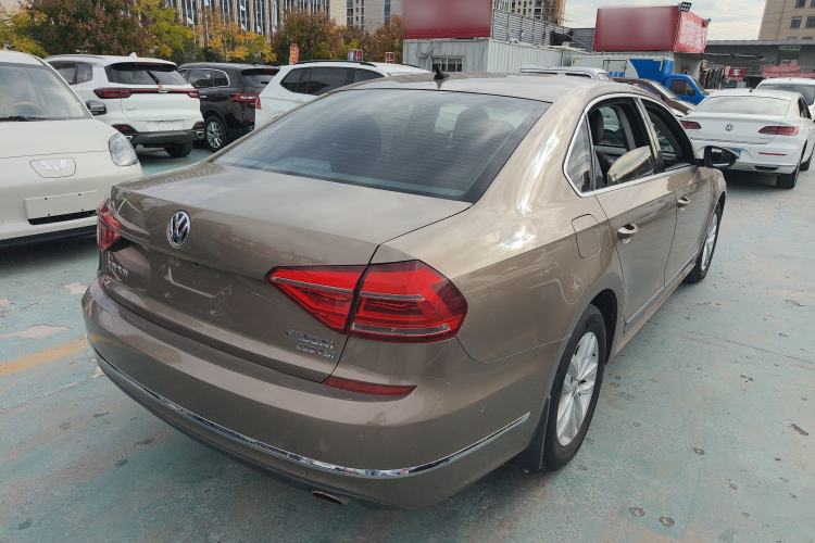 Used Volkswagen Passat 2016 330TSI DSG Luxury Edition
