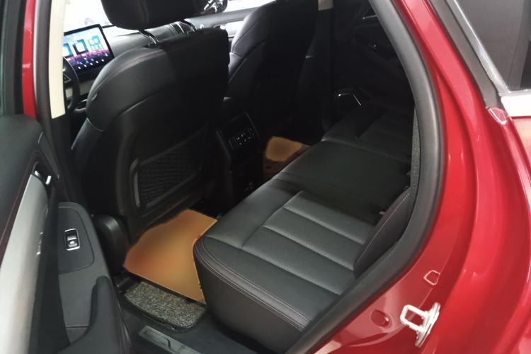 Used BYD Tang New Energy 2018 DM 2.0T All-Wheel Drive Smart Connectivity Luxury Model 7 Seats China V Emission Standard