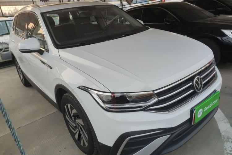 Used Volkswagen Tiguan L 2024 300TSI Automatic Two-Wheel Drive Smart Edition
