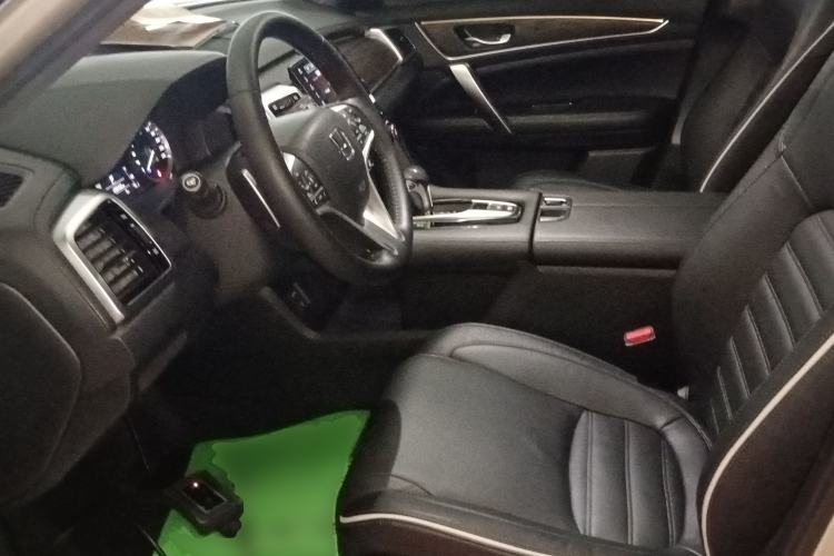 Used Honda UR-V 2017 240TURBO Two-Wheel Drive Luxury Edition China V
