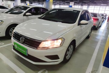Used Volkswagen Jetta 2017 1.5L Manual Fashion Edition