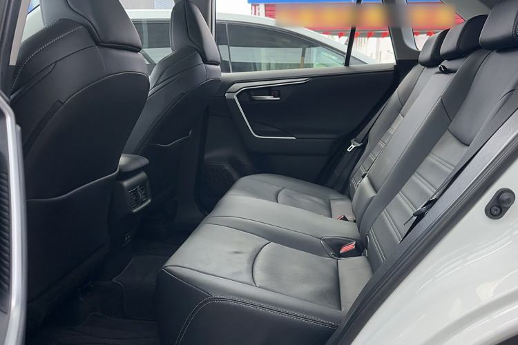 Used Toyota Wildlander 2023 2.0L CVT Four-Wheel Drive Luxury PLUS Edition
