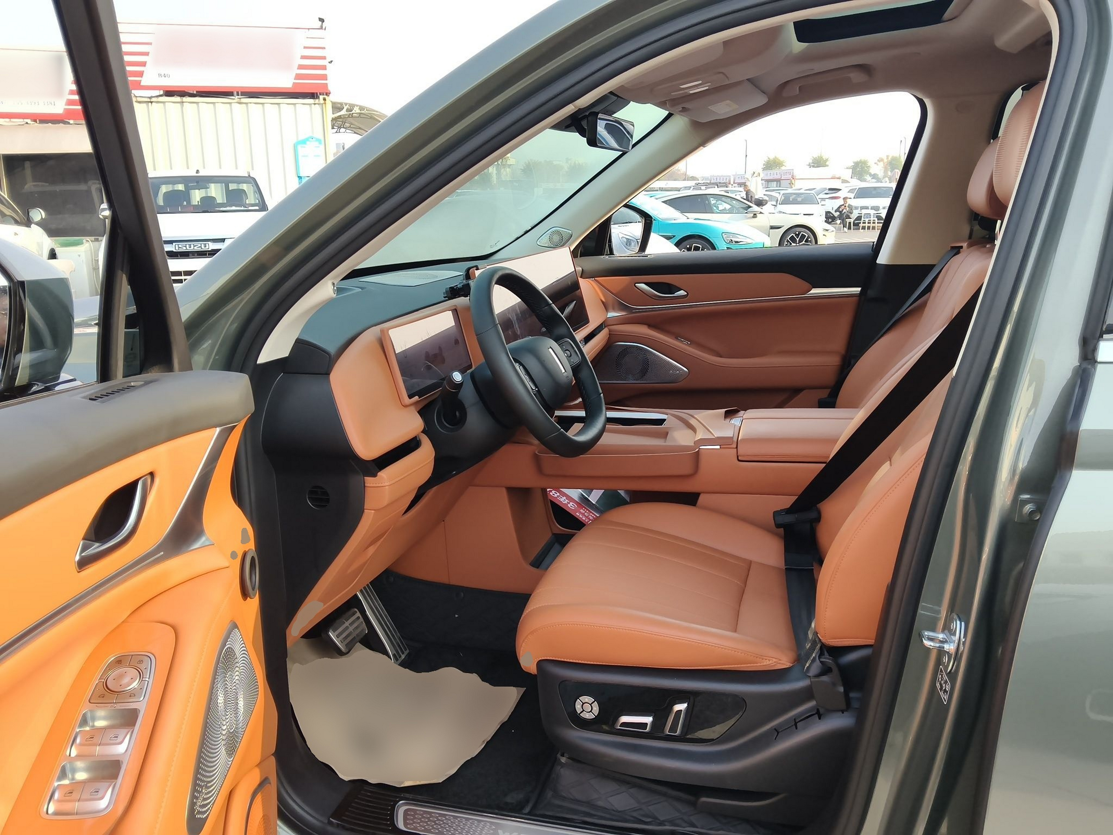 Переднее сиденье в автомобиле