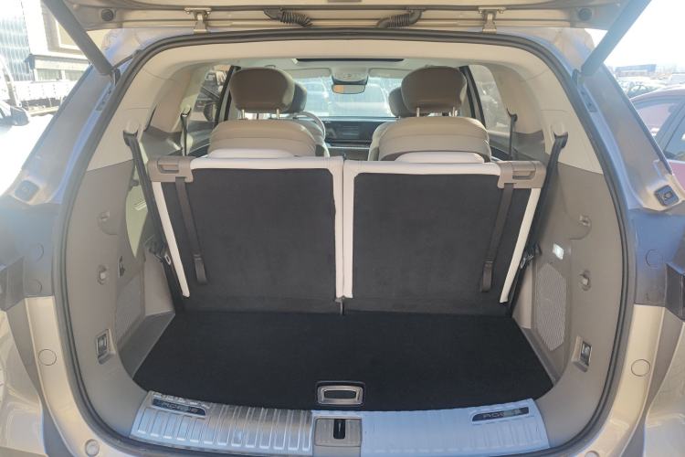 Used Roewe RX9 2023 2.0T All-Wheel-Drive Luxury Edition
