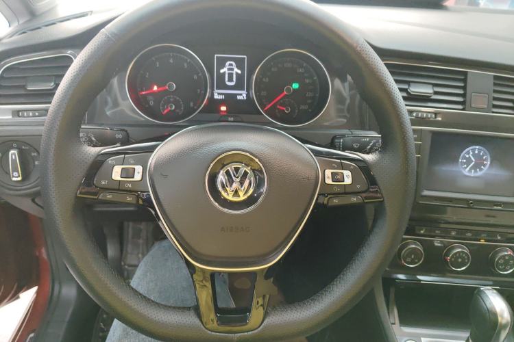 Used Volkswagen Golf 2017 230TSI Automatic Luxury Million-Vehicle Commemorative Edition