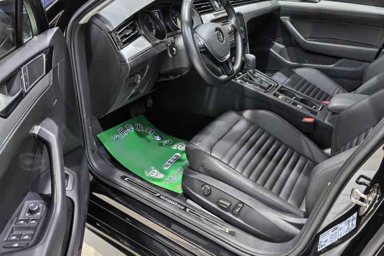 Used Volkswagen Magotan 2018 330TSI DSG Advanced Model
