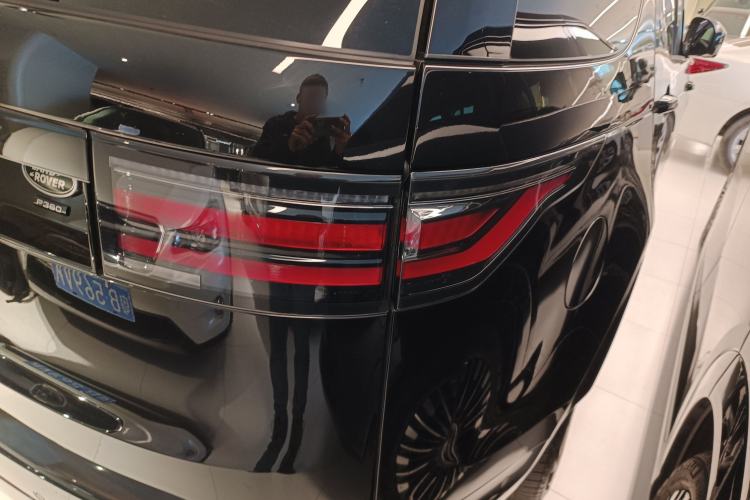 Used Land Rover Discovery 2023 360 PS R-Dynamic S
