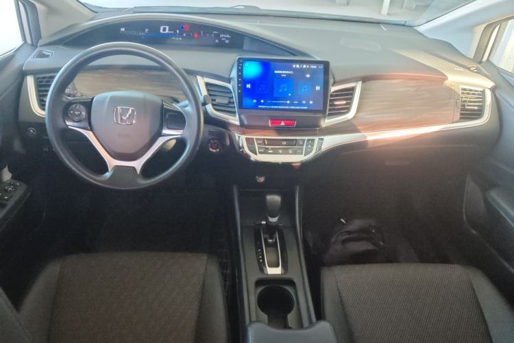 Used Honda Jade 2017 1.8L automatic Comfort version 5 seats
