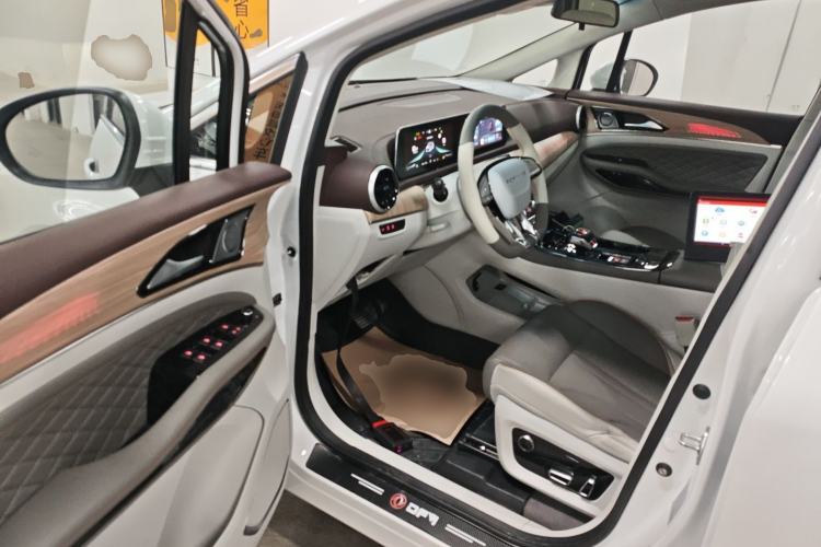 Used FORTHING Yacht 2024 1.5T DCT Guanhai Edition
