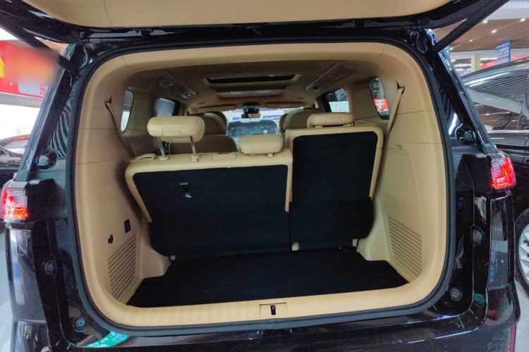 Used VOYAH Dream 2025 PHEV Four-Wheel Drive Prestige Kunpeng Edition