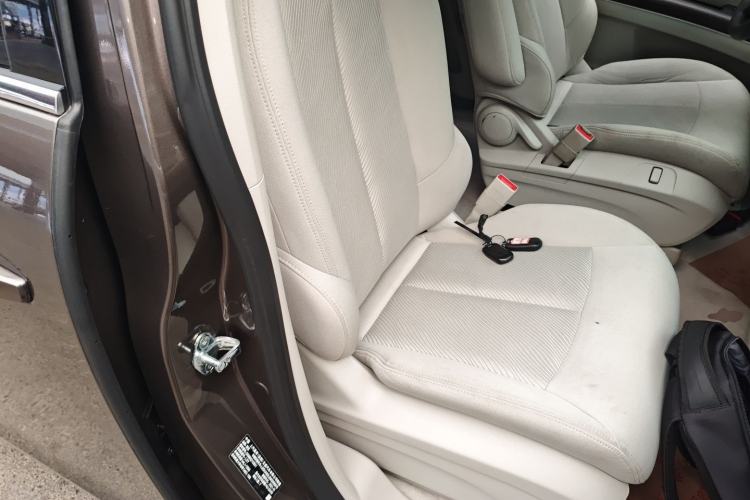 Used Buick GL8 2021 Land Cruiser Executive Class 652T Comfort Model
