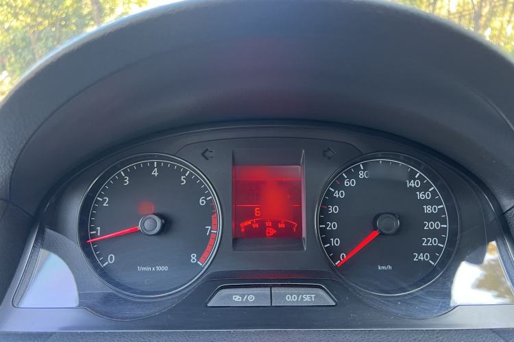 Used Volkswagen Santana 2013 1.6L Manual Comfort Edition
